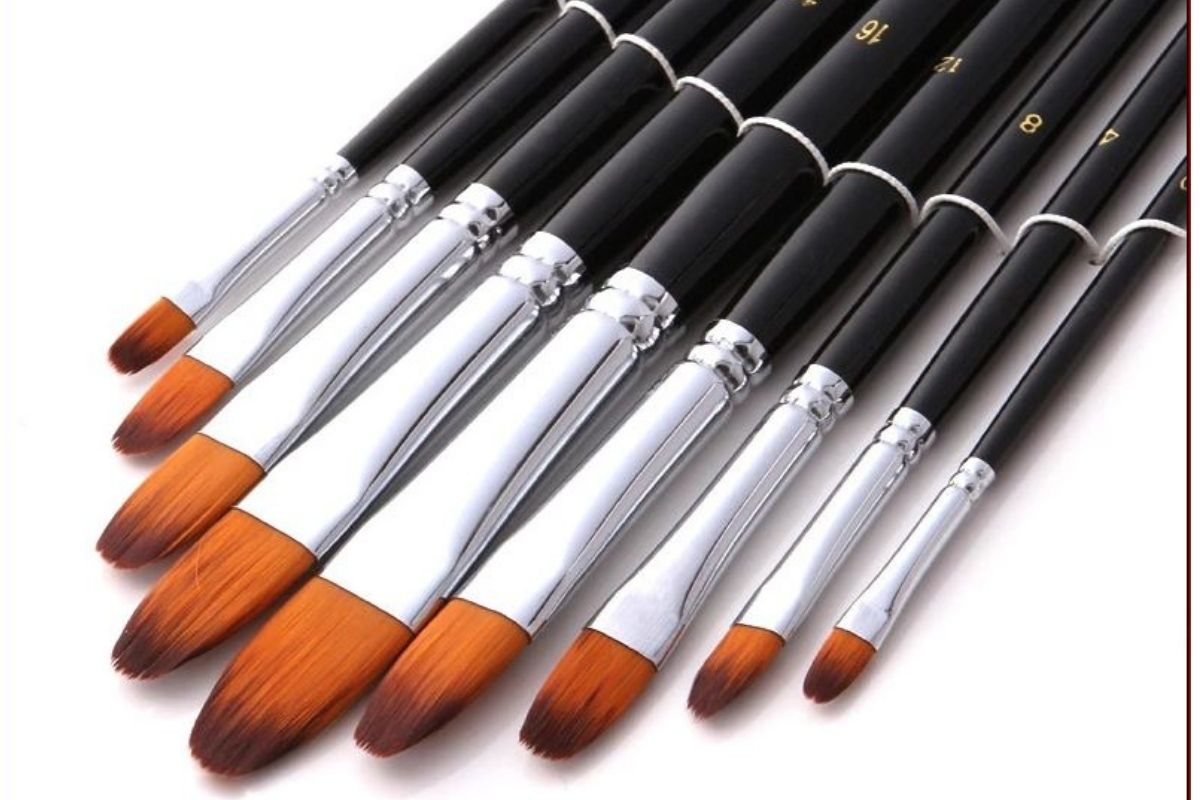 12+ Oil Paint Brushes